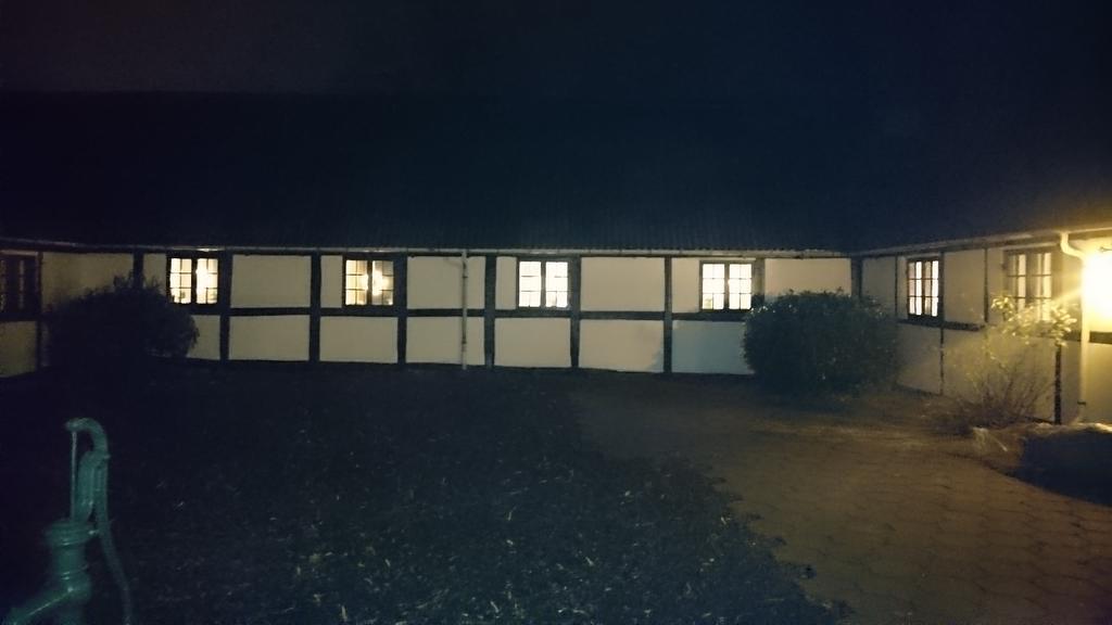 Dastrup Bed & Breakfast Viby Bagian luar foto